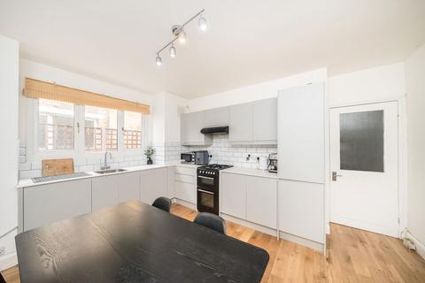 2 bedroom maisonette for sale, Hotham Road, London SW19