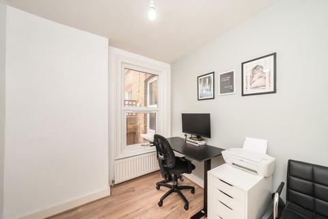 2 bedroom maisonette for sale, Hotham Road, London SW19