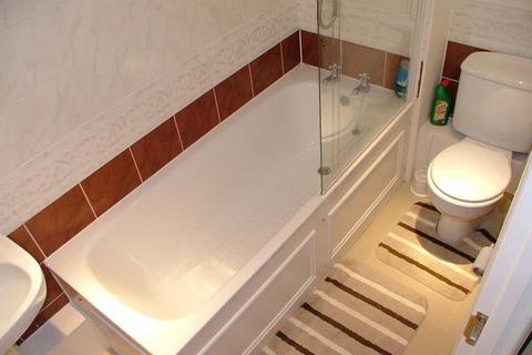 1 bedroom flat to rent, Bartholomew Close, London EC1A