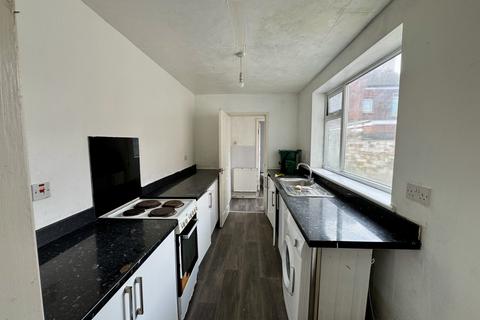 2 bedroom terraced house for sale, Holderness Villas, Ceylon Street, Hull, HU9 5RQ