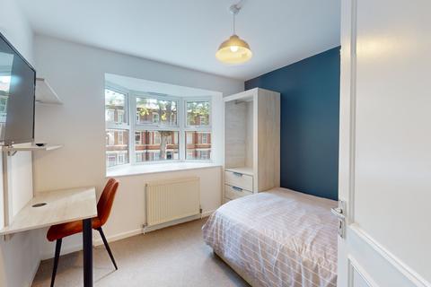 1 bedroom in a house share to rent, Lenton Boulevard, Nottingham NG7