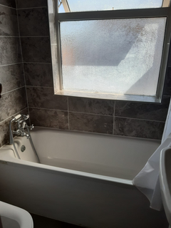 1 bedroom in a house share to rent, Whitby Road, Slough SL1