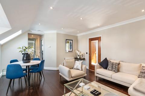2 bedroom apartment to rent, Elmgrove Road, Weybridge KT13