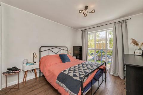 1 bedroom flat for sale, Water Lane, London SE14