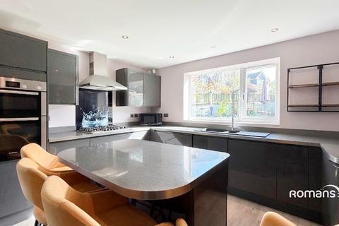 4 bedroom semi-detached house for sale, Mathias Walk, Basingstoke, Hampshire