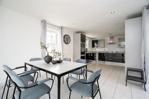 4 bedroom detached house for sale, Tobago Drive Newton Leys, Milton Keynes, MK3