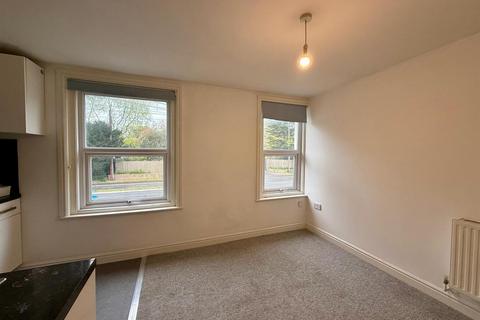 2 bedroom flat for sale, Wimborne Road East, Ferndown