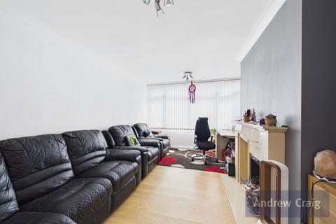 3 bedroom end of terrace house for sale, Torquay Parade, Hebburn