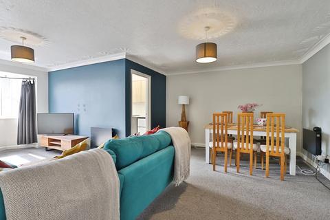 2 bedroom flat for sale, Shillito Road, Poole, Dorset, BH12