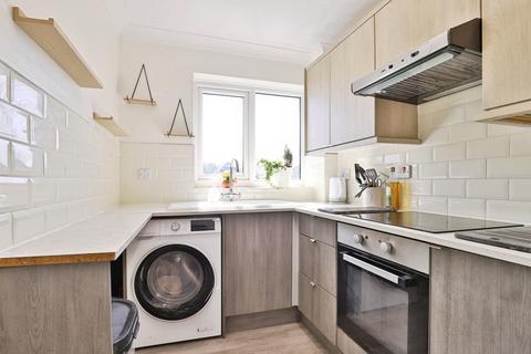 2 bedroom flat for sale, Shillito Road, Poole, Dorset, BH12