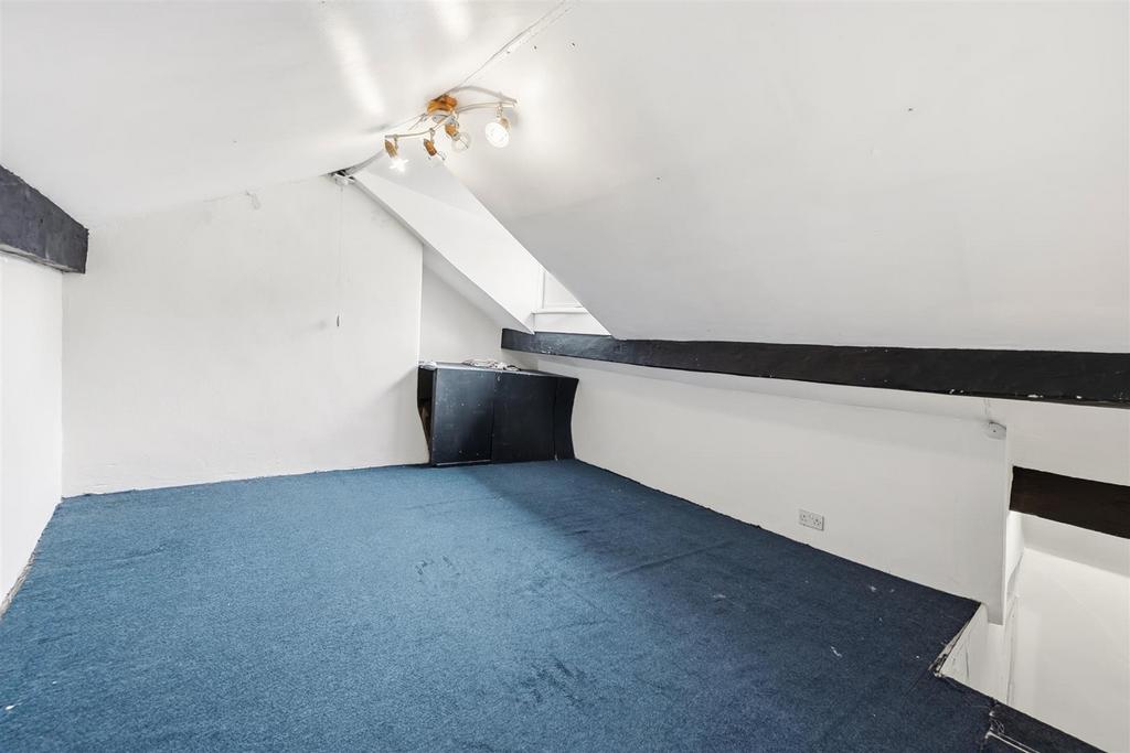 Loft/Occasional Room