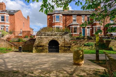 3 bedroom end of terrace house for sale, Lastingham Terrace, York YO10 4BW