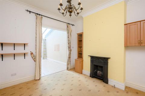 3 bedroom end of terrace house for sale, Lastingham Terrace, York YO10 4BW