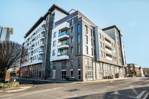 2 bedroom flat to rent, College Street, Hampshire SO14