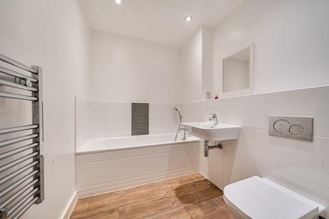 2 bedroom flat to rent, College Street, Hampshire SO14