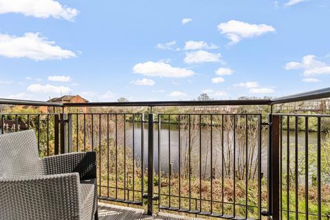 2 bedroom flat for sale, Lulworth Place, Warrington, WA4
