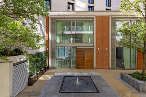 Knightsbridge, London, SW7