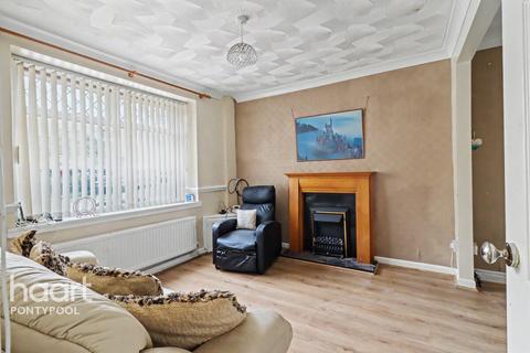 2 bedroom end of terrace house for sale, Merchants Hill, Pontypool