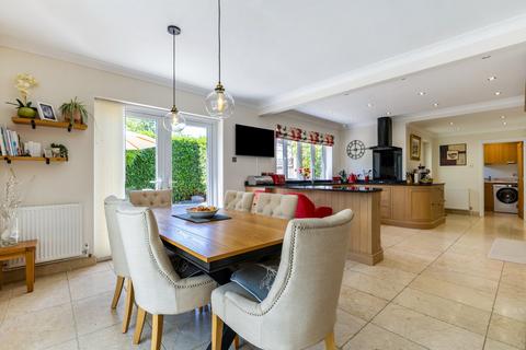 4 bedroom detached house for sale, Applelands Close, Wrecclesham, Farnham, Surrey, GU10