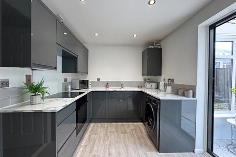 2 bedroom semi-detached house for sale, Manor Close, Worksop S80