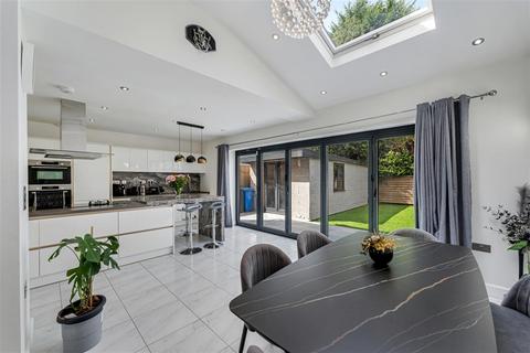 5 bedroom semi-detached house for sale, Langdale Road, Sale