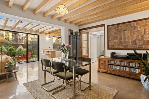 3 bedroom semi-detached house for sale, Wellesley Road, London, E17