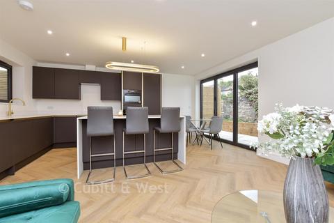 3 bedroom detached house for sale, Lodge Road, Wallington, Surrey