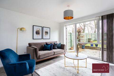 2 bedroom terraced house to rent, Inkerman Road, Knaphill GU21
