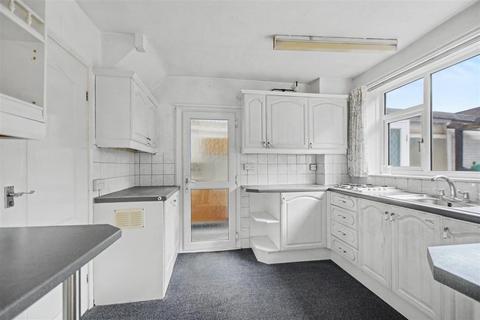 3 bedroom semi-detached house for sale, Chingford Road, Nottingham