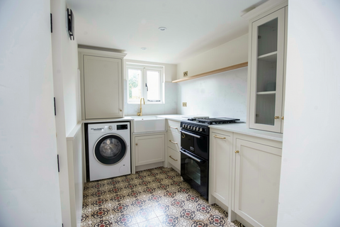 2 bedroom end of terrace house for sale, High Street, Baldock, SG7