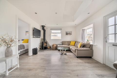 2 bedroom detached bungalow for sale, Rye TN31