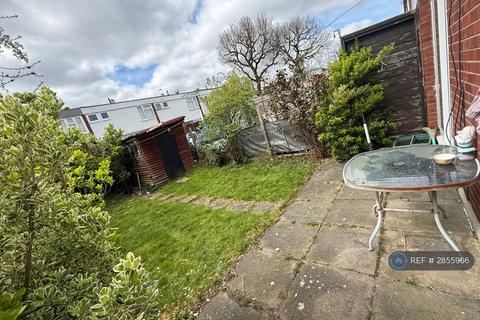 1 bedroom in a house share to rent, Stofield Garden, London, SE9