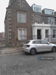 3 bedroom flat to rent, Roseangle, Dundee, DD1