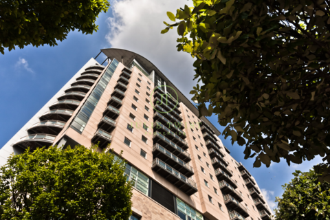 2 bedroom apartment to rent, Imperial Point, The Quays, Salford, M50