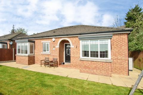 3 bedroom detached bungalow for sale, Park View, Castleford