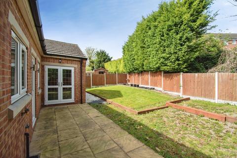 3 bedroom detached bungalow for sale, Park View, Castleford