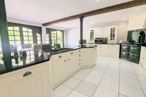 3 bedroom barn conversion to rent, Rushden Road, Bedford, MK44