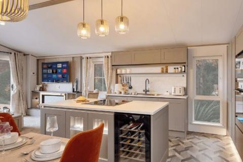 2 bedroom park home for sale, Hoburne Cotswold