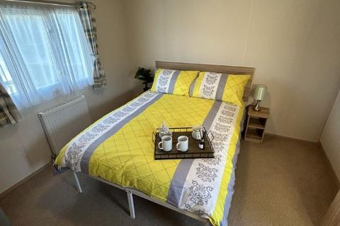 2 bedroom park home for sale, Hoburne Cotswold