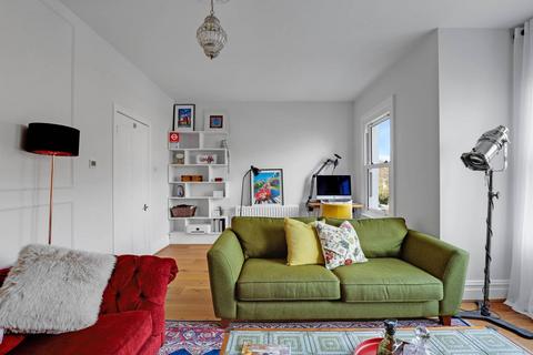 2 bedroom flat to rent, Telford Avenue, Streatham Hill, London, SW2