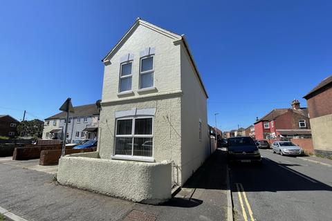 3 bedroom link detached house for sale, Granville Road, Great Yarmouth, NR31
