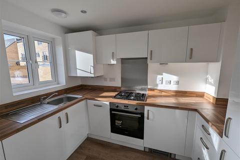 2 bedroom semi-detached house to rent, Comice Way ( off Quince Way ), Ely CB6