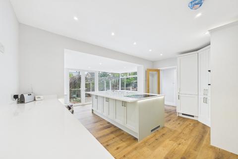 3 bedroom bungalow for sale, Templegate Close, West Yorkshire LS15
