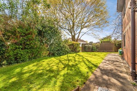 1 bedroom flat for sale, Shelford Road, Radcliffe-on-Trent, Nottingham, Nottinghamshire, NG12