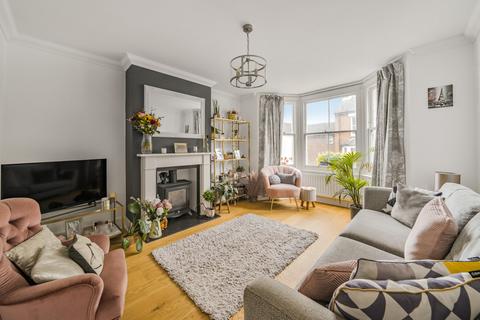3 bedroom end of terrace house for sale, Addison Road, Surrey GU1