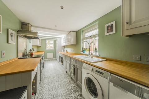 3 bedroom end of terrace house for sale, Addison Road, Surrey GU1