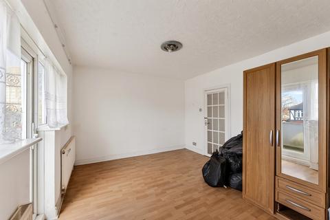 Morden Court, Morden