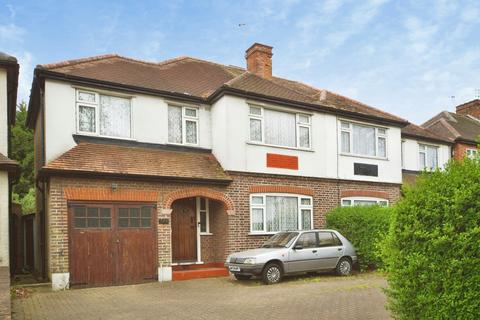 4 bedroom semi-detached house for sale, Chase Side, London, N14
