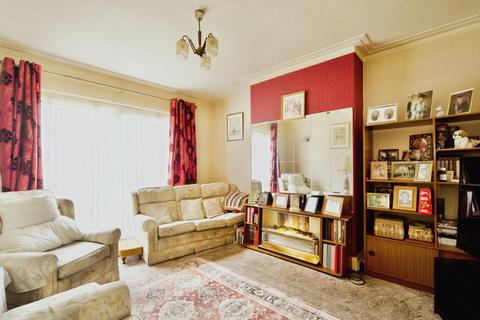 4 bedroom semi-detached house for sale, Chase Side, London, N14