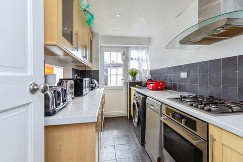 2 bedroom end of terrace house for sale, St. Pauls Close, Kent ME2